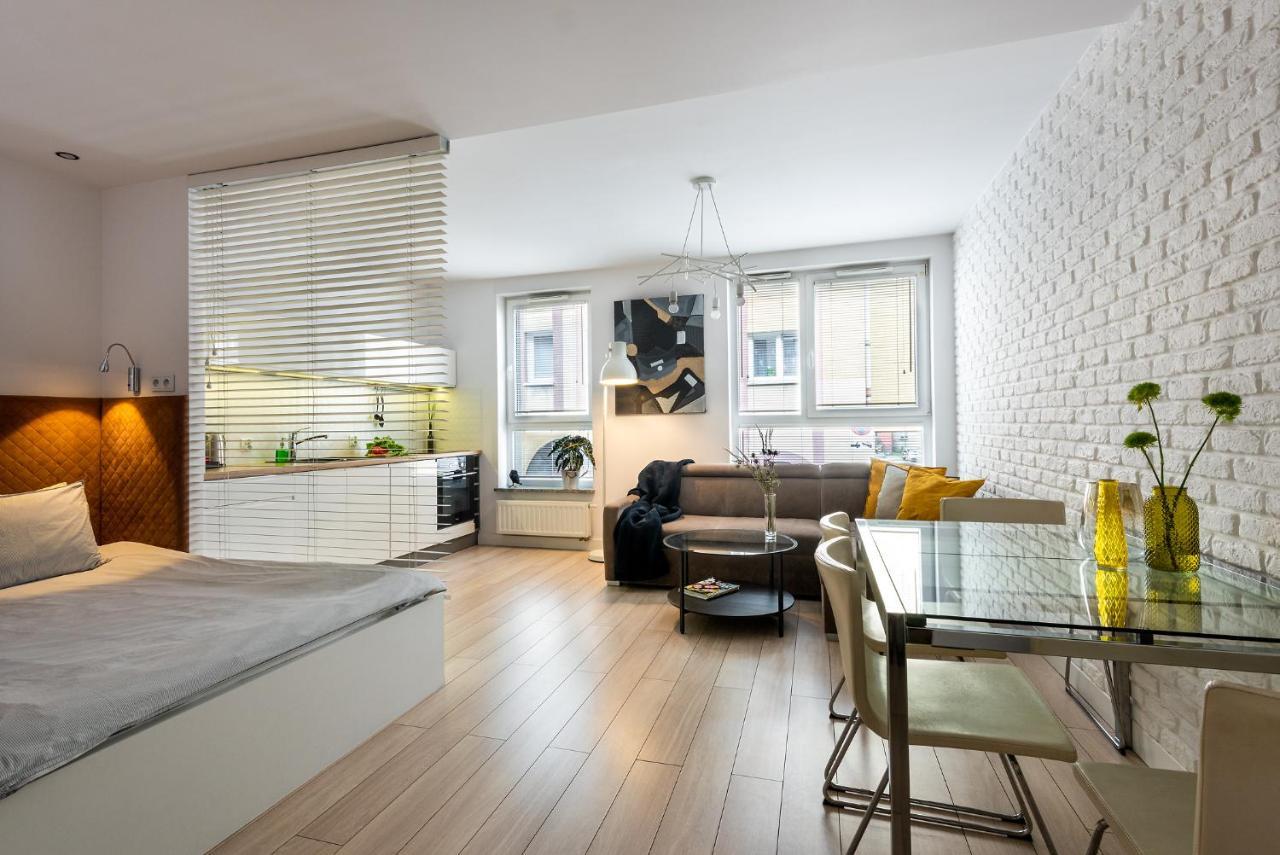 Apartamenty-Wroc Golden House Wroclaw Bagian luar foto
