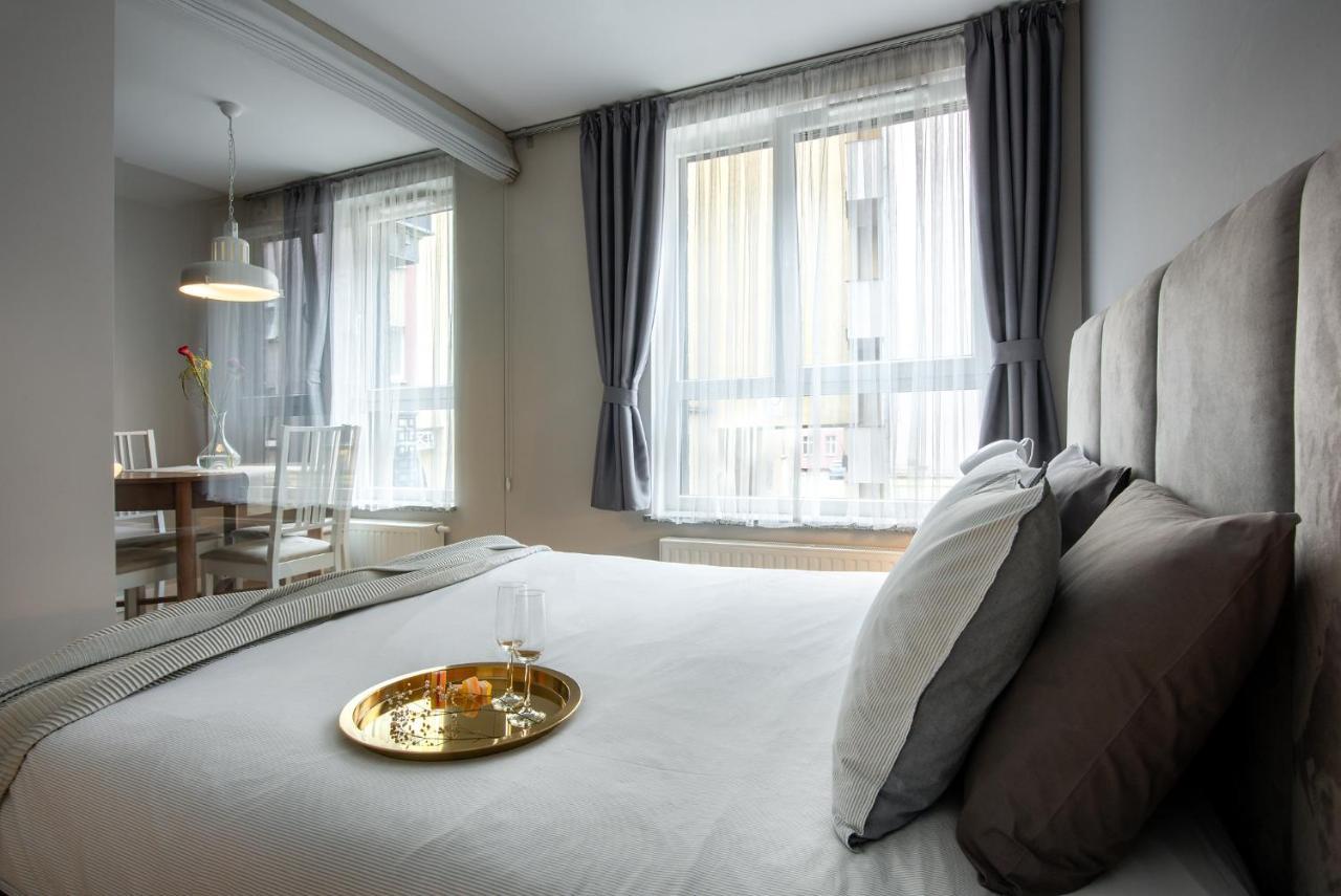 Apartamenty-Wroc Golden House Wroclaw Bagian luar foto