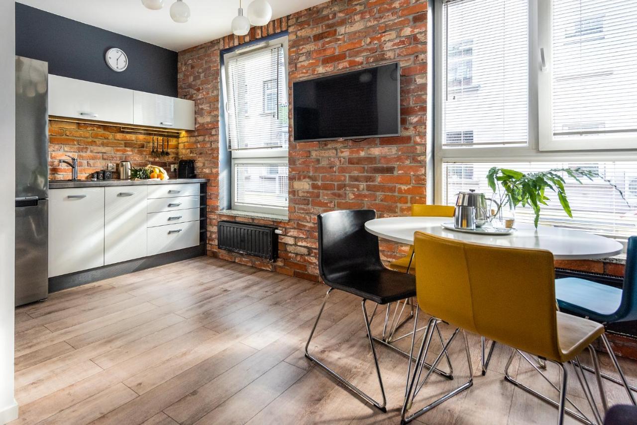 Apartamenty-Wroc Golden House Wroclaw Bagian luar foto