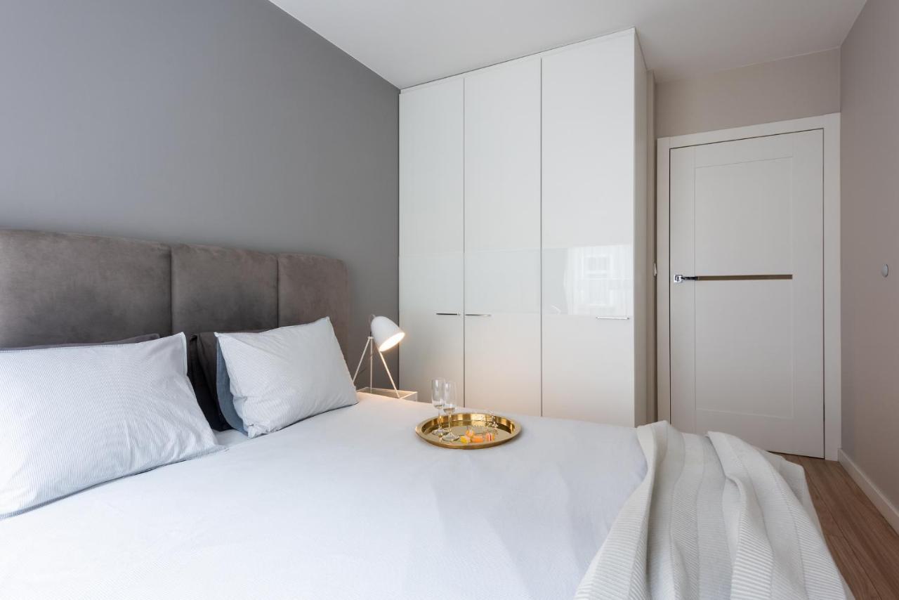 Apartamenty-Wroc Golden House Wroclaw Bagian luar foto